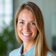 Portrett av Karoline Jensen, interiørarkitekt og fargespesialist hos Natt Bord.